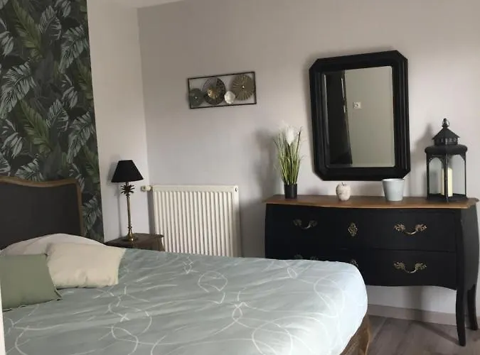 Cote Jardin Des Charmilles Bed & Breakfast 3*